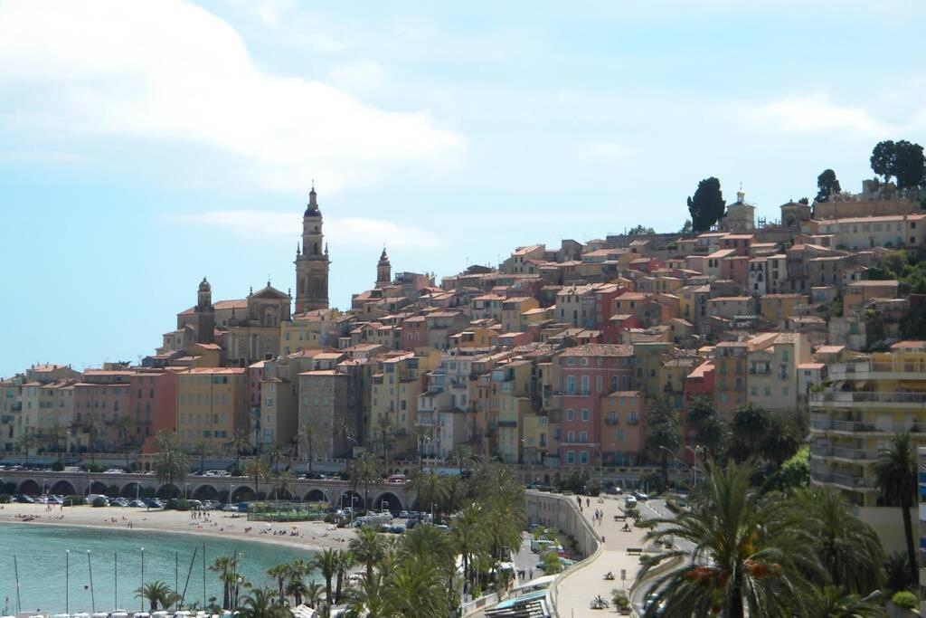 App Le Rocazur Avec Piscine Et Parking En Bord De Mer A 500M Du Centre Ville Menton Exteriér fotografie